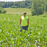 Teen creates videos to showcase local farms