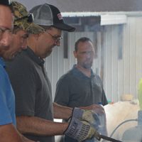 Frontier Power serves lunch to community during appreciation day